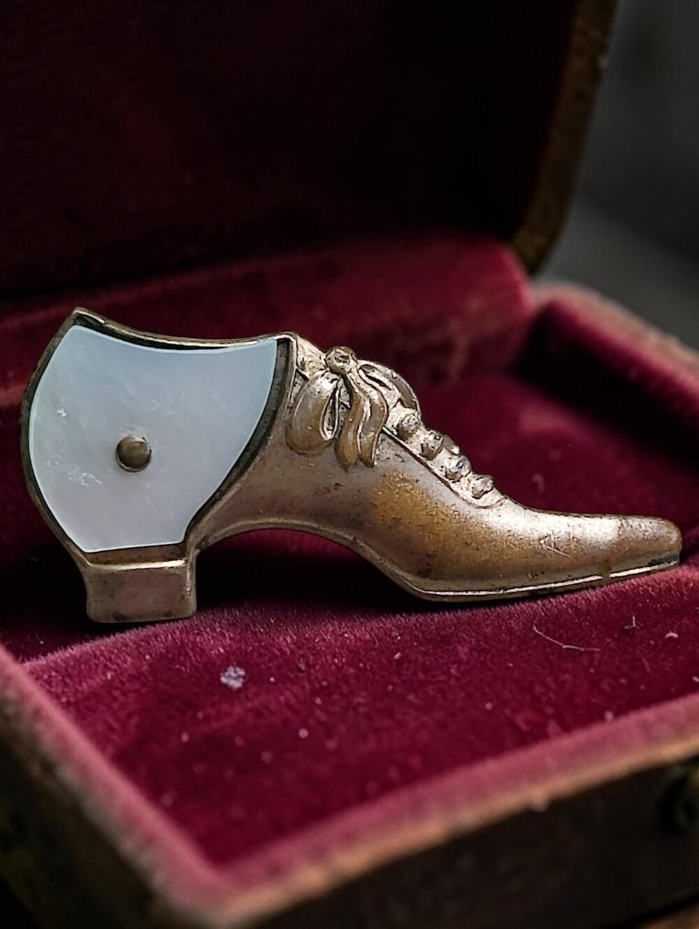 Antique Victorian Mother Of Pearl Shoe Pin